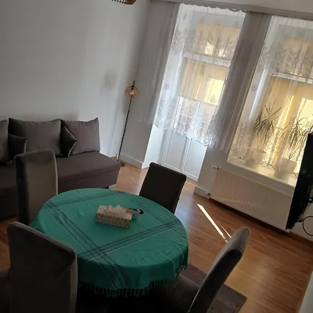 Friendly House