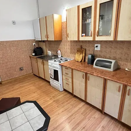 Friendly House *